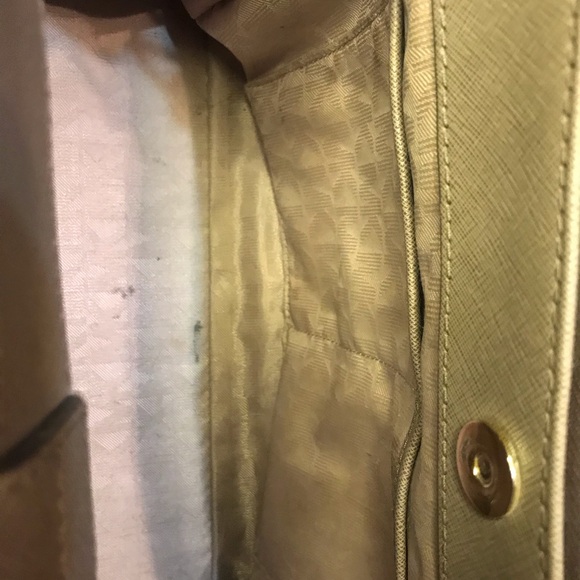 Michael Kors signature Sutton bag - Picture 5 of 6